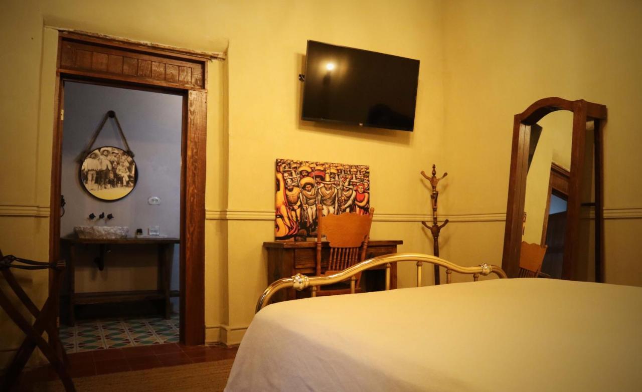 La Casa Del General Hotel Boutique Hidalgo del Parral Luaran gambar